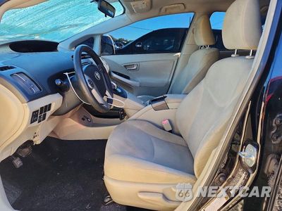 Zdjęcie 7 z 12 samochodu: 2012 TOYOTA PRIUS THREE VIN:JTDKN3DU6C1599221 - miniatura
