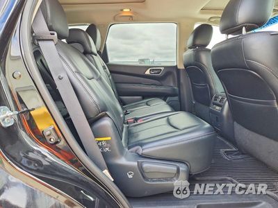 Zdjęcie 11 z 13 samochodu: 2016 NISSAN PATHFINDER PLATINUM VIN:5N1AR2MM6GC654251 - miniatura