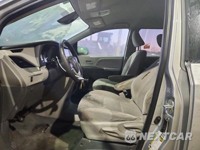 Zdjęcie 7 z 13 samochodu: 2020 TOYOTA SIENNA L VIN:5TDZZ3DC2LS027754 - miniatura