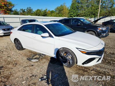 Czwarte zdjęcie samochodu z boku: 2024 HYUNDAI ELANTRA LIMITED VIN:KMHLN4DJ0RU106300 - miniatura