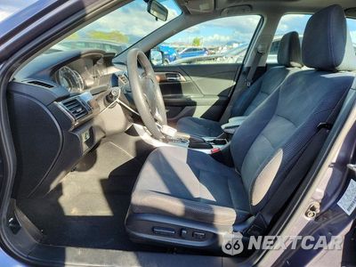 Zdjęcie 7 z 13 samochodu: 2016 HONDA ACCORD EX VIN:1HGCR2F75GA020057 - miniatura