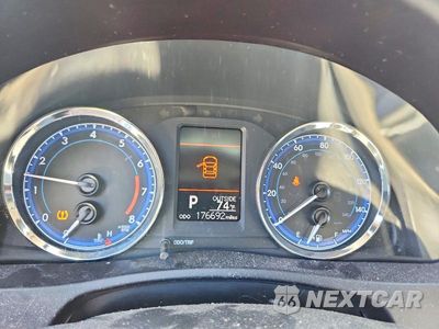Zdjęcie 9 z 12 samochodu: 2018 TOYOTA COROLLA L VIN:5YFBURHE9JP756936 - miniatura