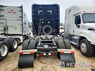 Zdjęcie 6 z 14 samochodu: 2019 KENWORTH CONSTRUCTION T680 VIN:1XKYD49X7KJ238394 - miniatura