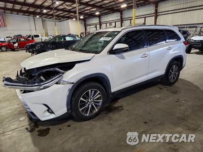 2019 TOYOTA HIGHLANDER XLE 5TDKZRFH0KS551738 - główne zdjęcie licytacji z USA - miniatura
