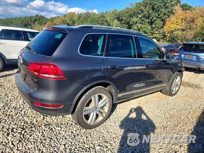 Trzecie zdjęcie samochodu z tyłu: 2012 VOLKSWAGEN TOUAREG V6 VIN:WVGEF9BP7CD007877 - miniatura