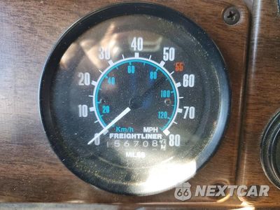 Zdjęcie 9 z 14 samochodu: 1988 FREIGHTLINER CONVENTIONAL FLC VIN:1FUPYDYB3JP330351 - miniatura