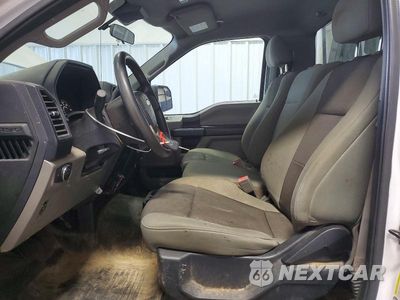 Zdjęcie 7 z 12 samochodu: 2019 FORD F150 VIN:1FTMF1CB8KKD84961 - miniatura