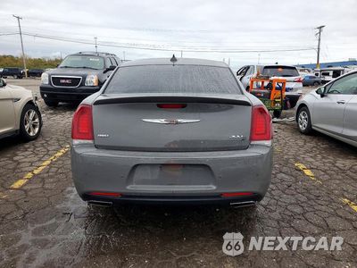 Zdjęcie 6 z 13 samochodu: 2017 CHRYSLER 300 S VIN:2C3CCAGG7HH648377 - miniatura