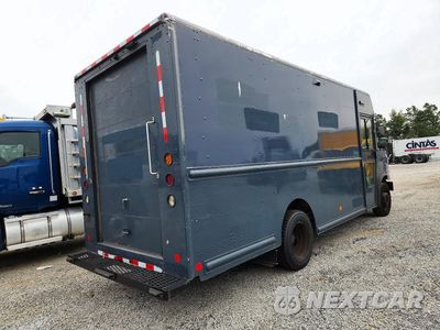 Trzecie zdjęcie samochodu z tyłu: 2021 FORD F59 DELIVERY TRUCK VIN:1F65F5KNXM0A04883 - miniatura