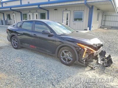 Czwarte zdjęcie samochodu z boku: 2025 KIA K4 LXS VIN:3KPFT4DE7SE185799 - miniatura