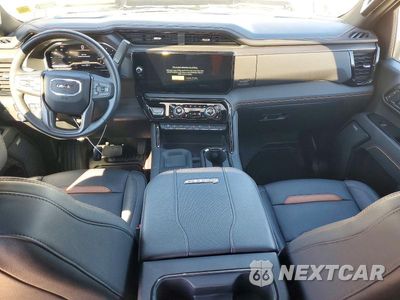 Zdjęcie 8 z 12 samochodu: 2025 GMC SIERRA K3500 AT4 VIN:1GT4UVEY9SF293270 - miniatura