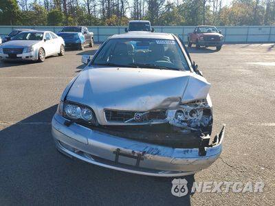 Piąte zdjęcie samochodu w środku: 2004 VOLVO S40 VIN:YV1VS27564F032929 - miniatura