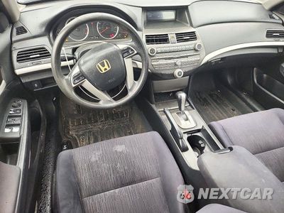 Zdjęcie 8 z 12 samochodu: 2012 HONDA ACCORD LX VIN:1HGCP2F3XCA021573 - miniatura