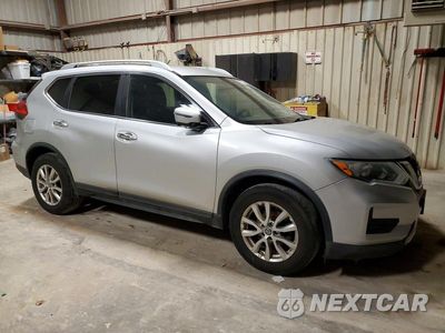 Czwarte zdjęcie samochodu z boku: 2017 NISSAN ROGUE SV VIN:KNMAT2MT4HP542796 - miniatura