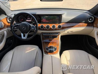 Zdjęcie 9 z 12 samochodu: 2019 MERCEDES-BENZ E 450 4MATIC VIN:WDDZF6JB7KA523382 - miniatura