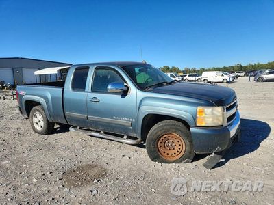 Czwarte zdjęcie samochodu z boku: 2008 CHEVROLET SILVERADO K1500 VIN:1GCEK19048Z171916 - miniatura