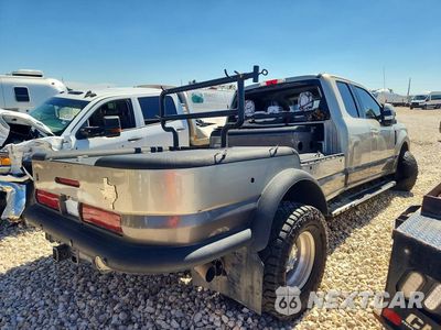 Trzecie zdjęcie samochodu z tyłu: 2018 FORD F350 SUPER DUTY VIN:1FT8X3DT1JEB49753 - miniatura