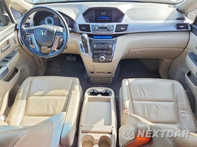 Zdjęcie 8 z 14 samochodu: 2011 HONDA ODYSSEY TOURING VIN:5FNRL5H97BB034116 - miniatura