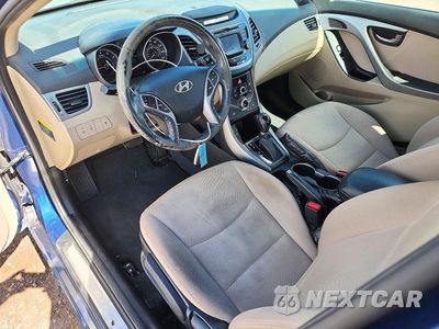 Zdjęcie 8 z 12 samochodu: 2016 HYUNDAI ELANTRA VALUE EDITION VIN:KMHDH4AEXGU629470 - miniatura
