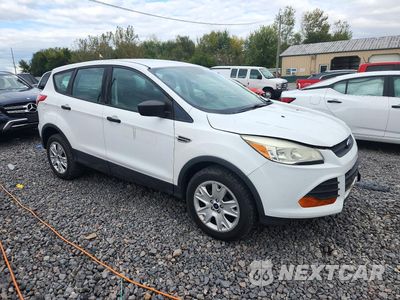 Czwarte zdjęcie samochodu z boku: 2013 FORD ESCAPE S VIN:1FMCU0F71DUC84366 - miniatura