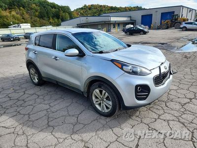 Czwarte zdjęcie samochodu z boku: 2018 KIA SPORTAGE LX VIN:KNDPMCAC9J7488936 - miniatura