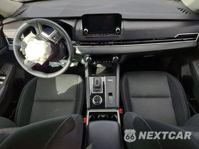 Zdjęcie 8 z 14 samochodu: 2024 MITS OUTLANDER ES PHEV AWD VIN:JA4T5UA94RZ032052 - miniatura