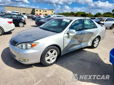 2002 TOYOTA CAMRY SE 4T1BE30K72U079638 - główne zdjęcie licytacji z USA - miniatura