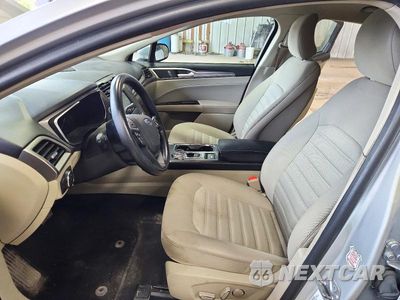 Zdjęcie 7 z 13 samochodu: 2019 FORD FUSION SE VIN:3FA6P0LU3KR206779 - miniatura