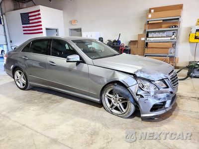 Czwarte zdjęcie samochodu z boku: 2013 MERCEDES-BENZ E 350 4MATIC VIN:WDDHF8JB3DA669031 - miniatura