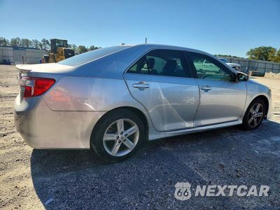 Trzecie zdjęcie samochodu z tyłu: 2013 TOYOTA CAMRY SE VIN:4T1BF1FKXDU284821 - miniatura