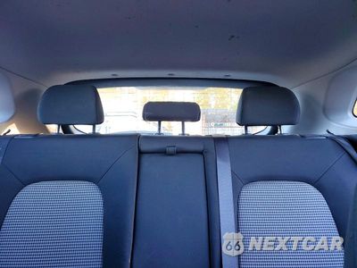 Zdjęcie 10 z 13 samochodu: 2019 HYUNDAI KONA SE VIN:KM8K12AA1KU261136 - miniatura