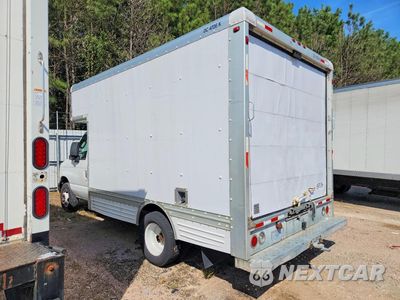 Drugie zdjęcie samochodu z przodu: 2007 FORD ECONOLINE E450 SUPER DUTY CUTAWAY VAN VIN:1FDXE45S07DB18324 - miniatura