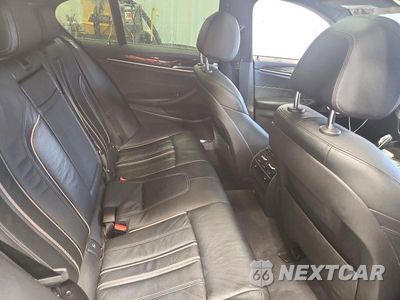 Zdjęcie 10 z 12 samochodu: 2017 BMW 530 XI VIN:WBAJA7C3XHG458242 - miniatura