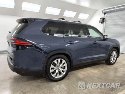 Trzecie zdjęcie samochodu z tyłu: 2025 TOYOTA GRAND HIGHLANDER LIMITED VIN:5TDAAAA57SS034597 - miniatura