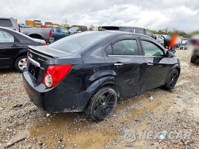 Trzecie zdjęcie samochodu z tyłu: 2015 CHEVROLET SONIC LTZ VIN:1G1JE5SB5F4189109 - miniatura