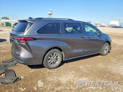 Trzecie zdjęcie samochodu z tyłu: 2022 TOYOTA SIENNA XLE VIN:5TDYSKFC1NS072775 - miniatura
