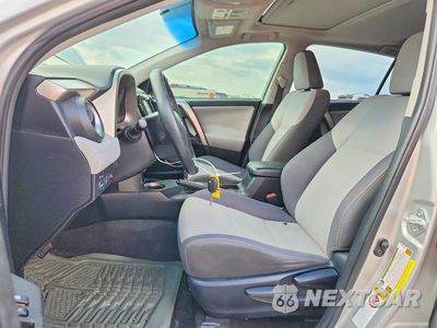 Zdjęcie 7 z 14 samochodu: 2015 TOYOTA RAV4 XLE VIN:JTMWFREV8FJ051430 - miniatura