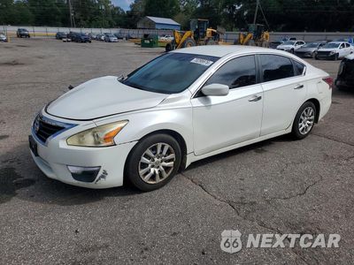 2015 NISSAN ALTIMA 2.5 S 1N4AL3AP3FC275948 - główne zdjęcie licytacji z USA - miniatura
