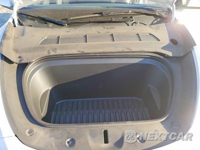 Zdjęcie 11 z 12 samochodu: 2023 TESLA MODEL Y VIN:7SAYGAEE7PF979703 - miniatura