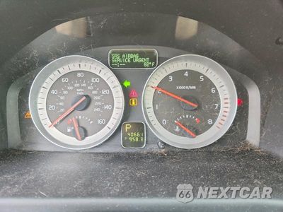 Zdjęcie 9 z 12 samochodu: 2012 VOLVO C70 T5 VIN:YV1672MC2CJ130067 - miniatura