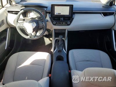 Zdjęcie 8 z 13 samochodu: 2024 TOYOTA COROLLA CROSS L VIN:7MUAAABG0RV095077 - miniatura