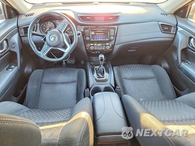 Zdjęcie 8 z 12 samochodu: 2018 NISSAN ROGUE SV VIN:KNMAT2MV0JP568576 - miniatura