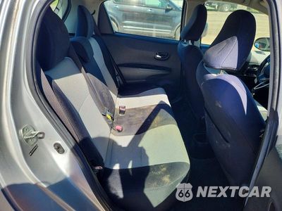 Zdjęcie 10 z 12 samochodu: 2013 TOYOTA YARIS 5-DOOR LE VIN:JTDKTUD39DD556995 - miniatura