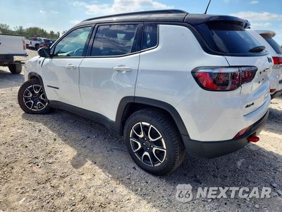 Drugie zdjęcie samochodu z przodu: 2025 JEEP COMPASS TRAILHAWK VIN:3C4NJDDN8ST543716 - miniatura