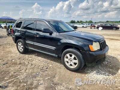 Czwarte zdjęcie samochodu z boku: 2008 JEEP GRAND CHEROKEE LAREDO VIN:1J8GR48K68C240156 - miniatura