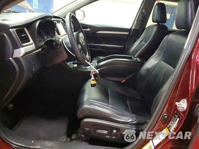 Zdjęcie 7 z 13 samochodu: 2016 TOYOTA HIGHLANDER XLE VIN:5TDJKRFHXGS312155 - miniatura