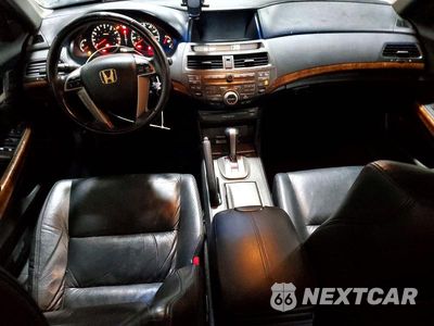 Zdjęcie 8 z 13 samochodu: 2012 HONDA ACCORD EXL VIN:1HGCP3F8XCA011157 - miniatura