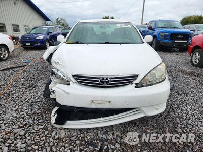Piąte zdjęcie samochodu w środku: 2005 TOYOTA CAMRY LE VIN:4T1BE32K25U628809 - miniatura