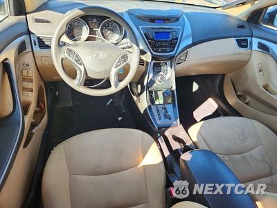 Zdjęcie 8 z 12 samochodu: 2013 HYUNDAI ELANTRA GLS VIN:5NPDH4AE9DH254701 - miniatura