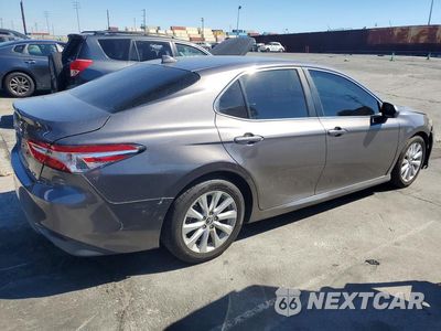 Trzecie zdjęcie samochodu z tyłu: 2019 TOYOTA CAMRY LE VIN:4T1B11HK4KU803970 - miniatura